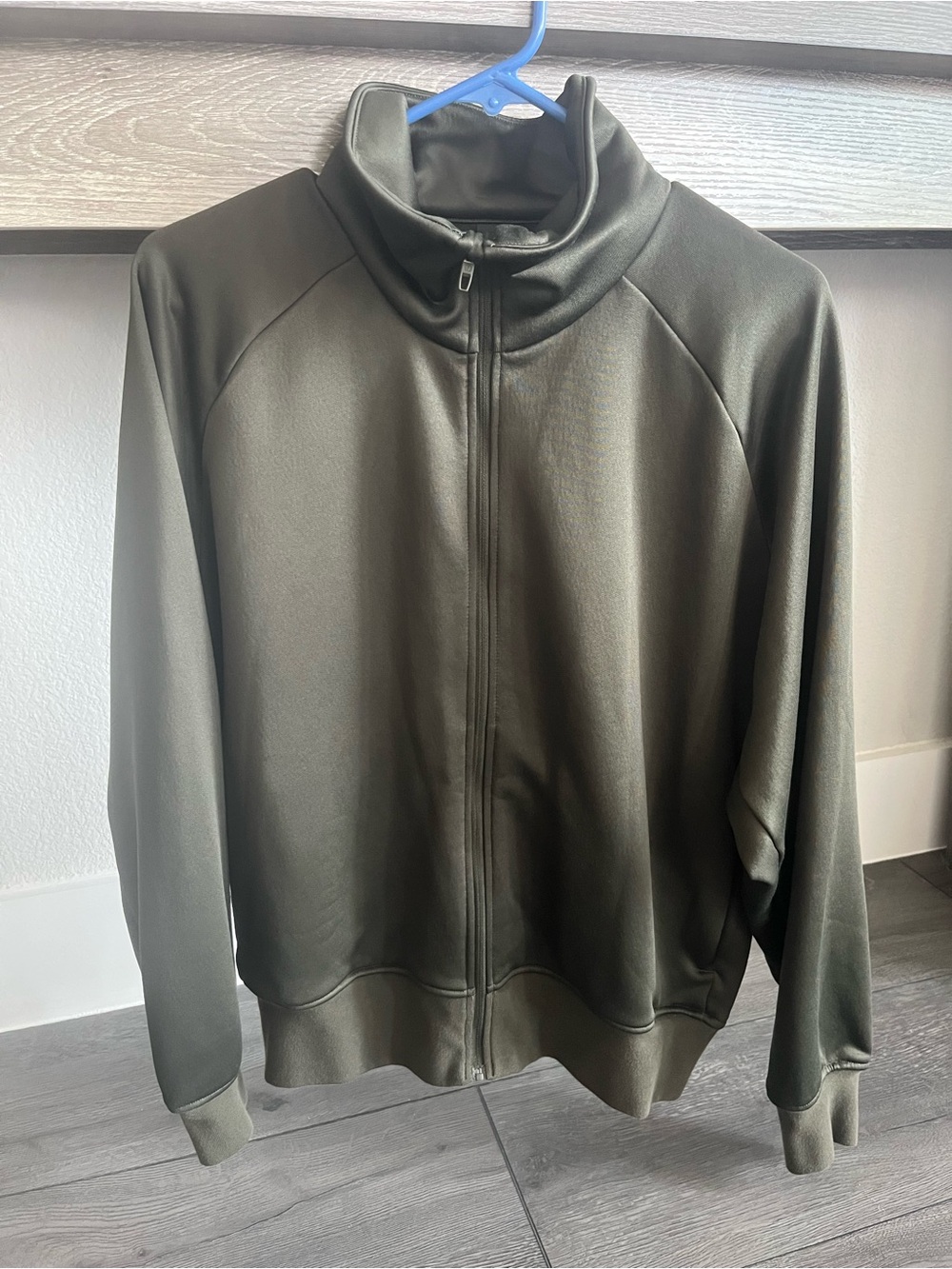lululemon athletica Men's Full-Zip Mock Neck Jacket - Olive